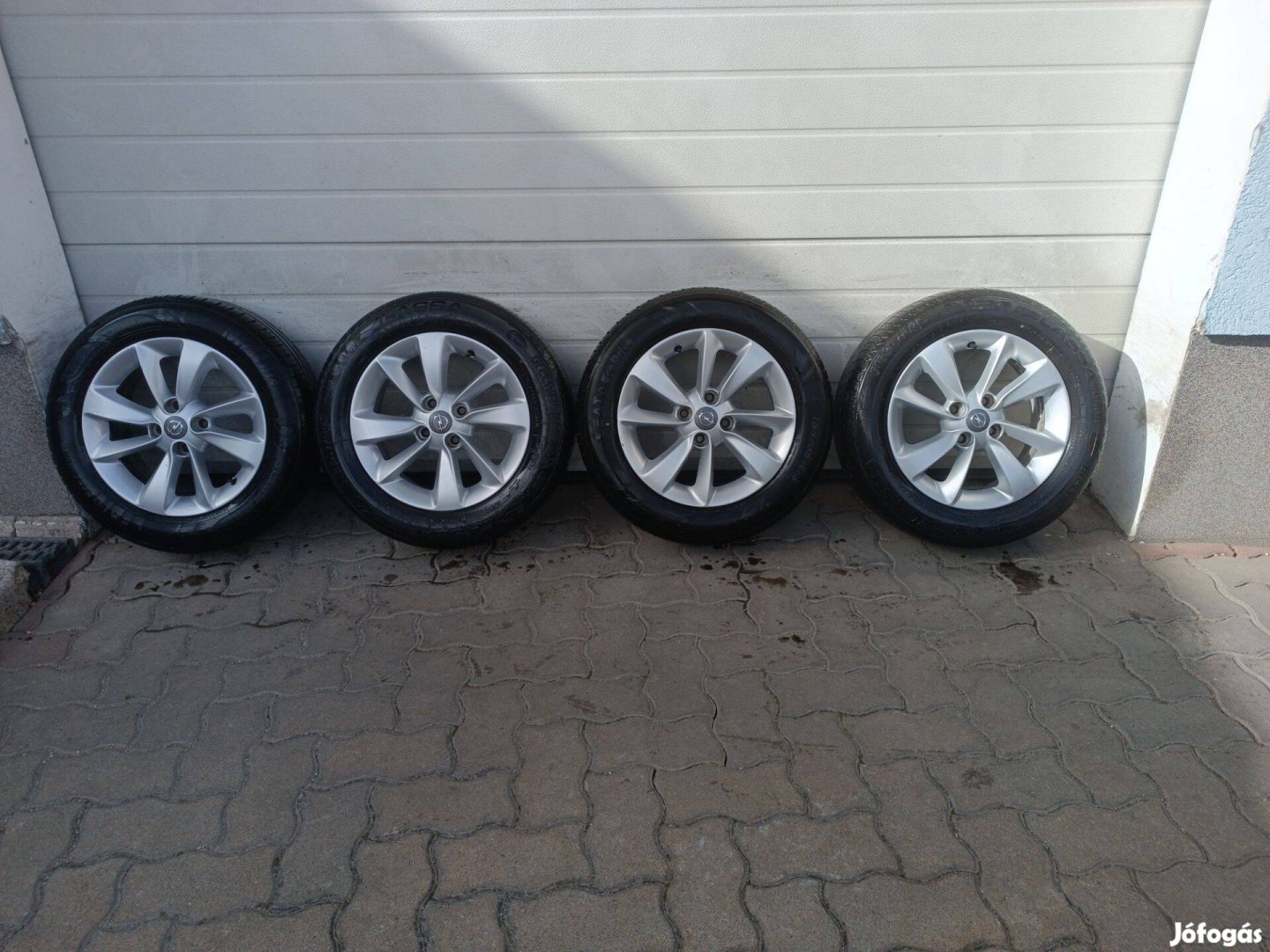 15" 4x100 Gyári Opel alufelni nyári gumi eladó!