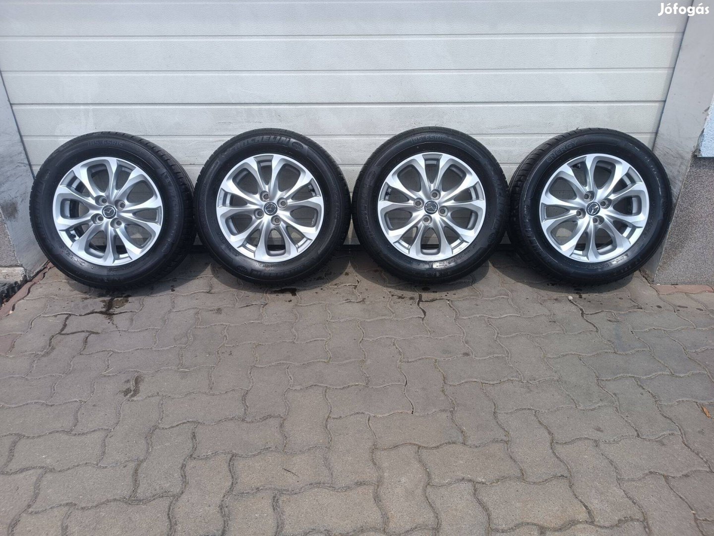 15" 4x100 Mazda 2 (stb.) felni gumival