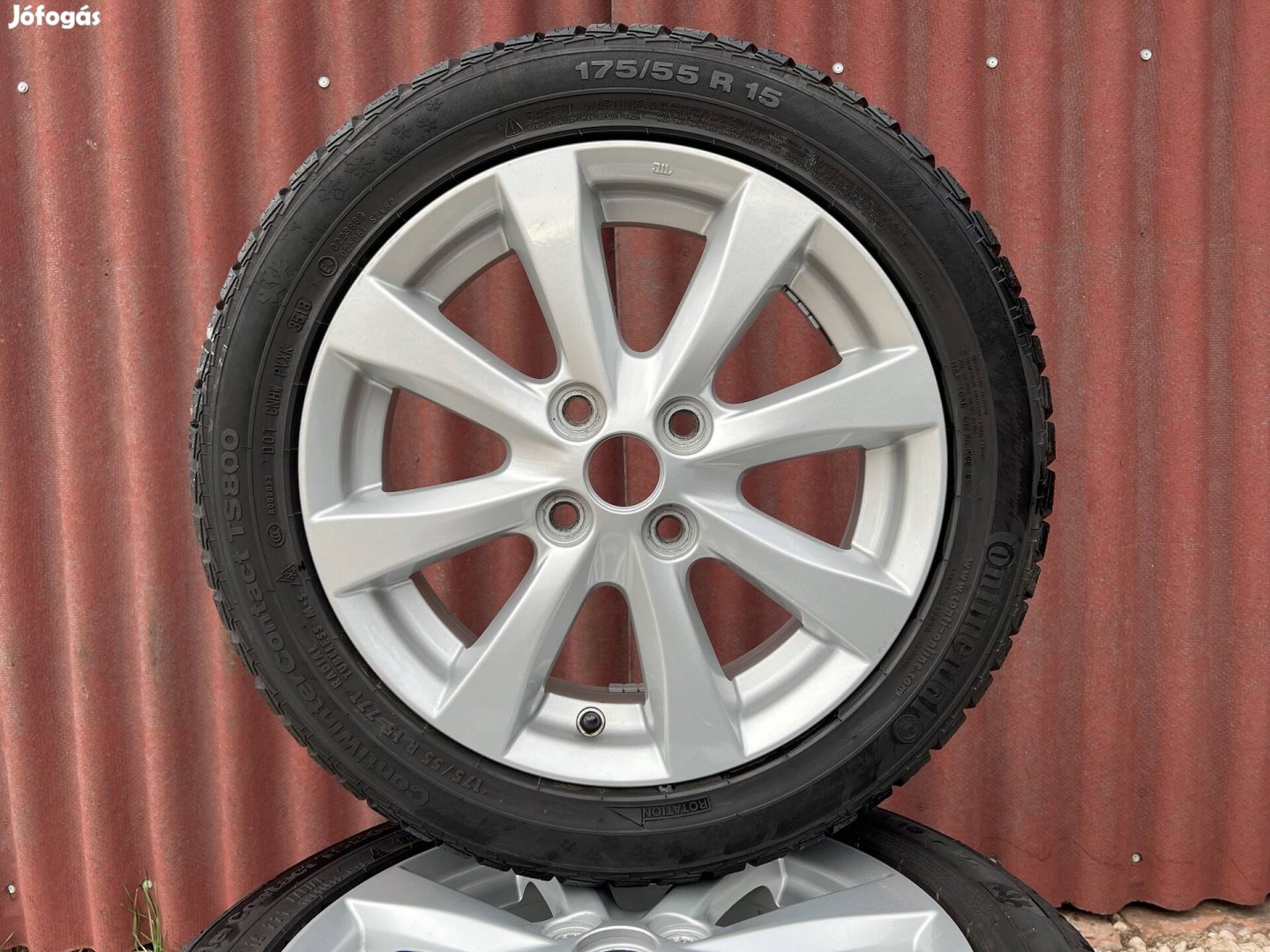 15" 4x100 gyári Mitsubishi/Honda alufelni téligumikkal!