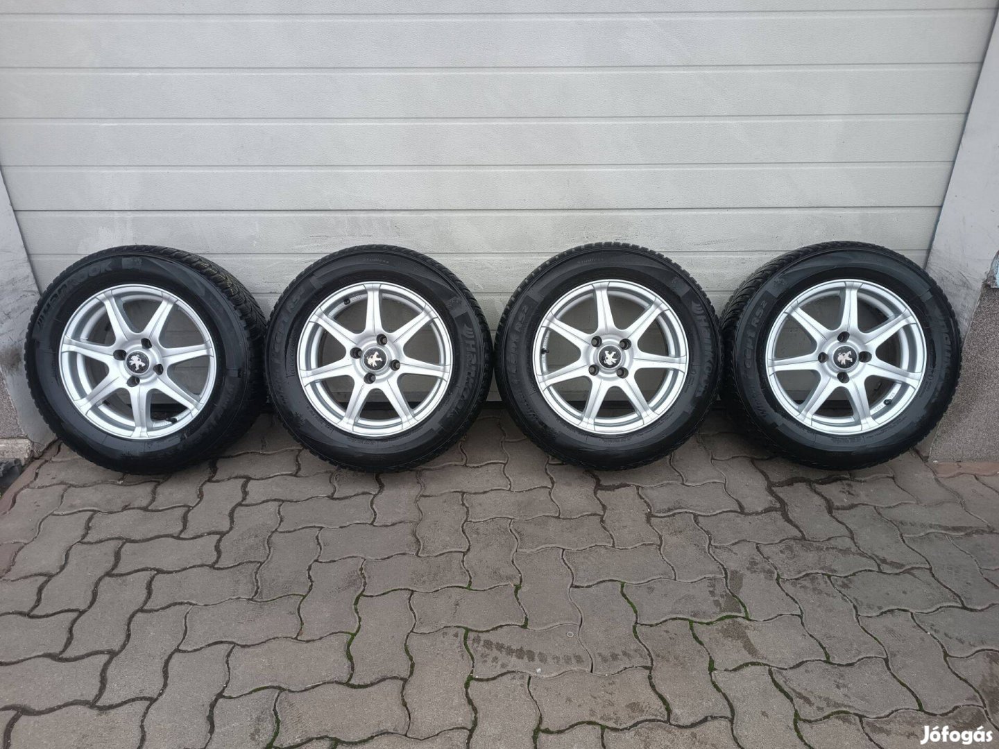 15" 4x108 Peugeot (Citroen) alufelni téli gumival eladó!