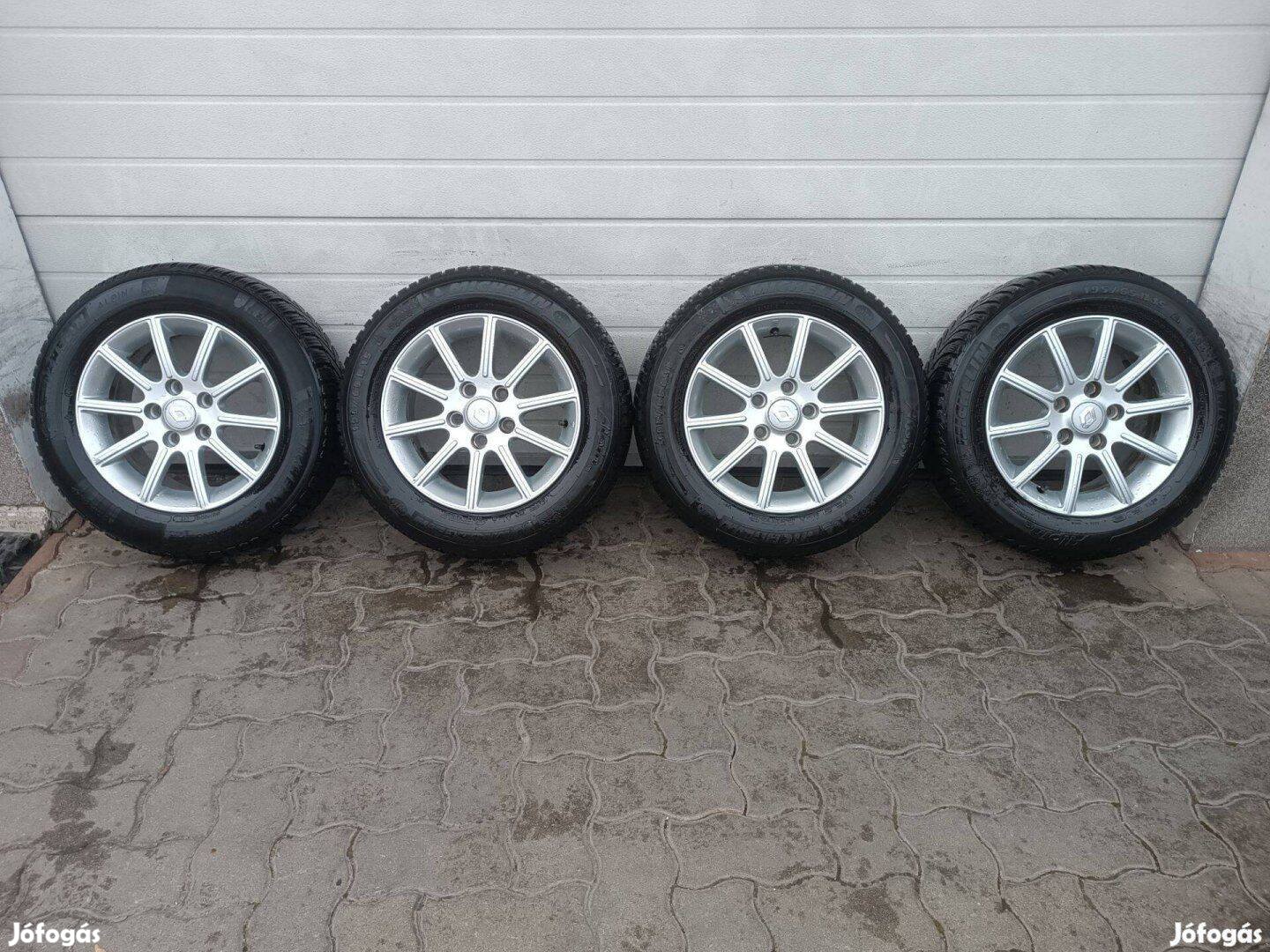 15" 5x114,3 Toyota alufelni téli gumival eladó!