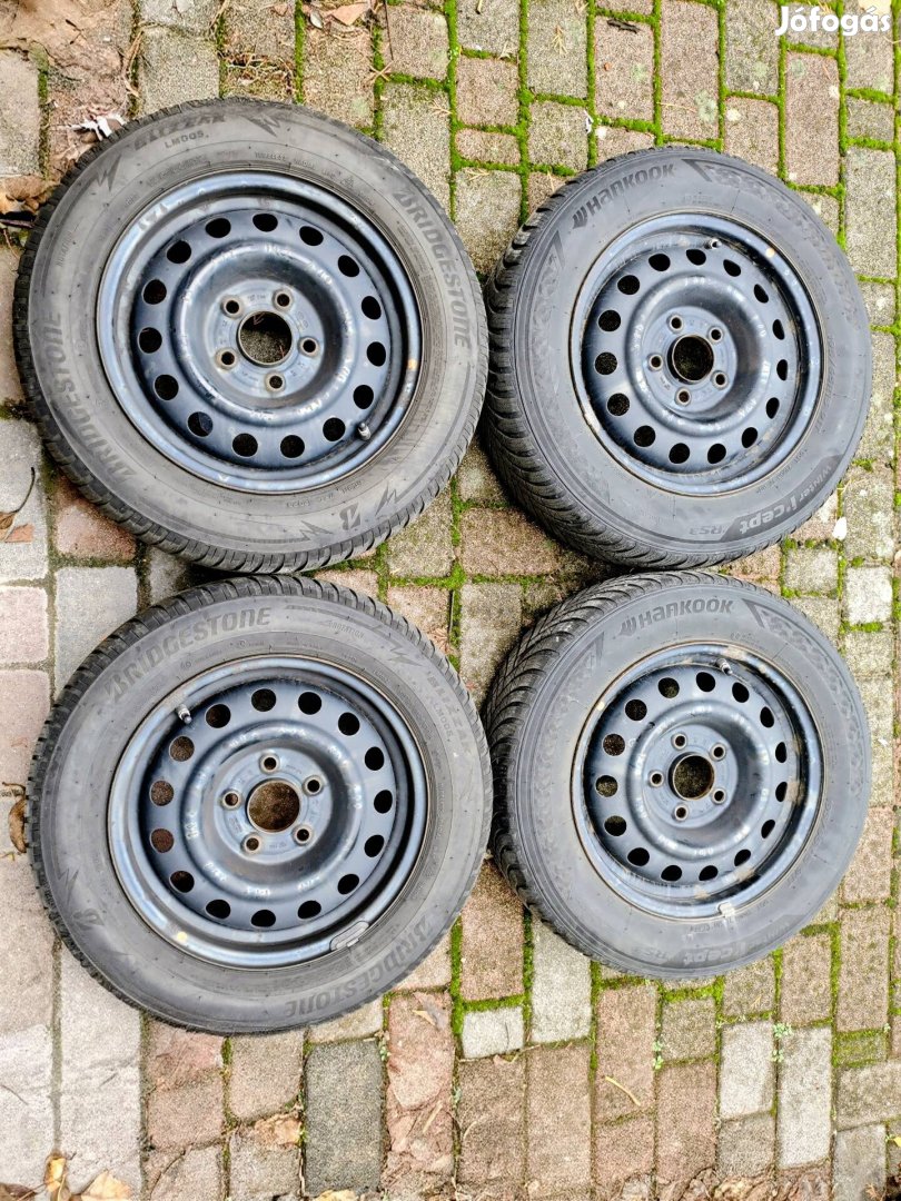 15" Acélfelni/lemezfelni szett (195/65 R15) Téli gumikkal