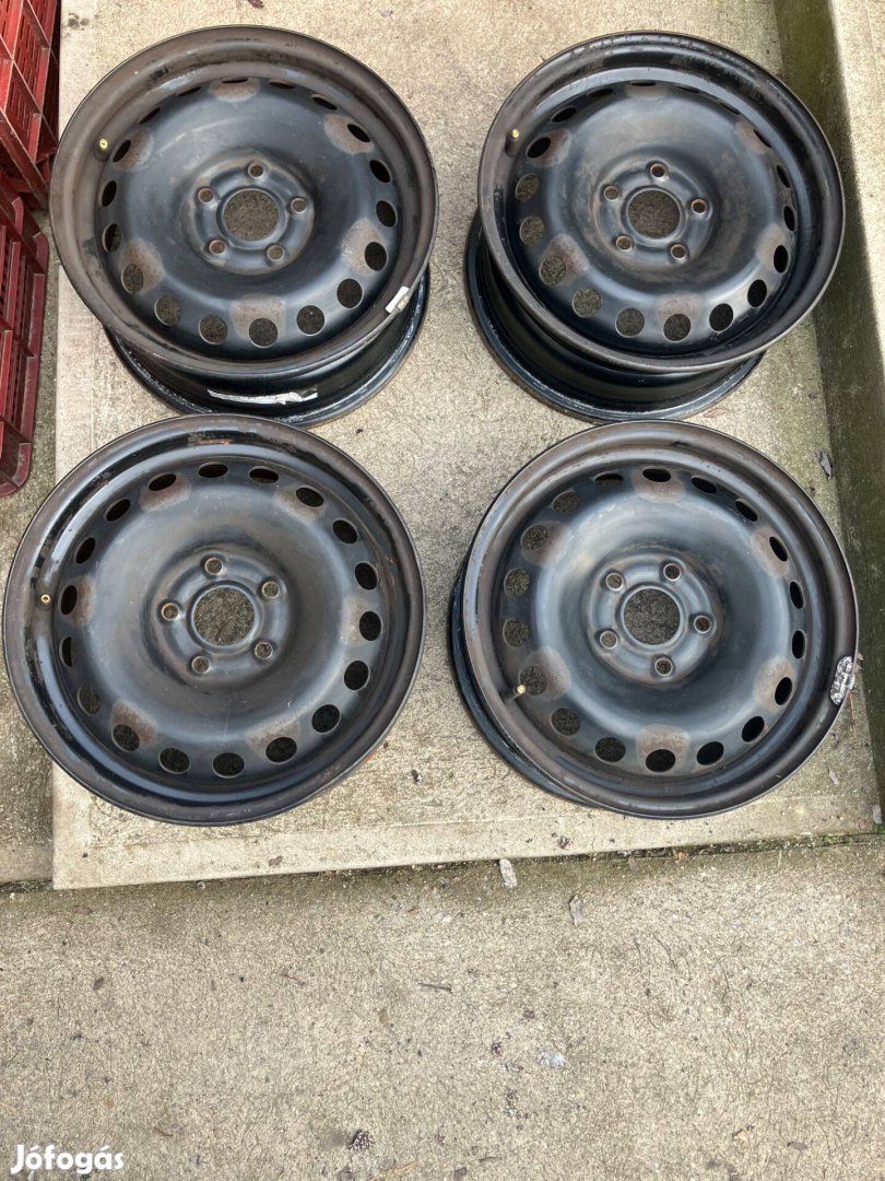 15 lemezfelni 5x108 ET44 60mm Peugeot, Citroen