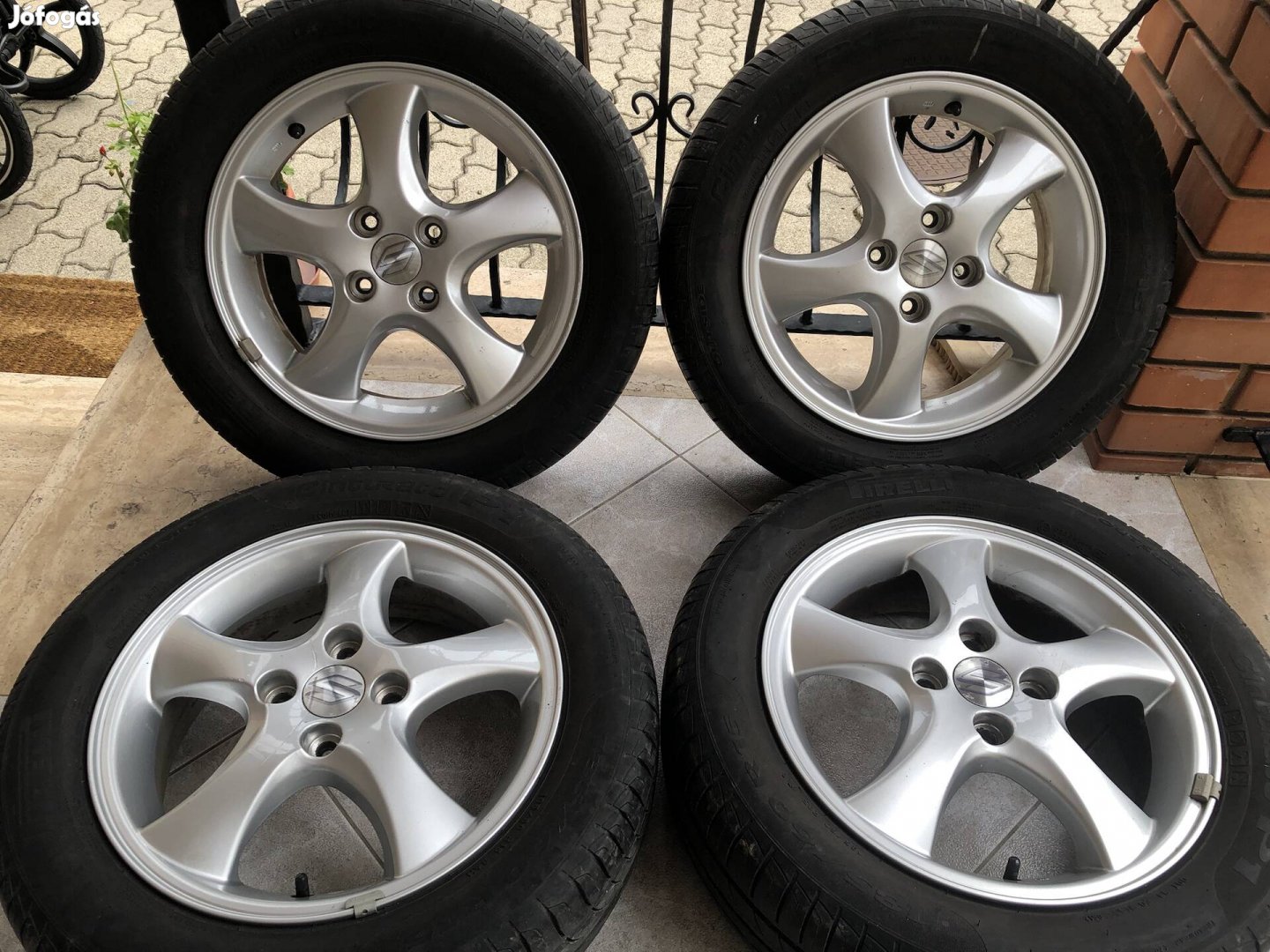 15 col 4x100 Suzuki gyári alufelni 15 colos 