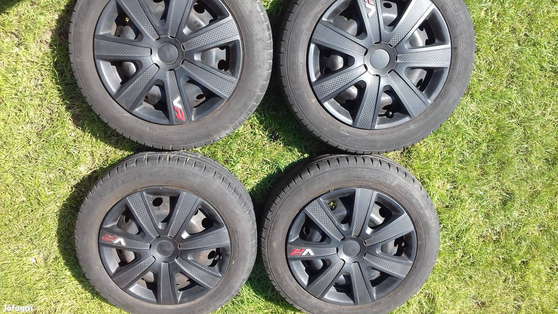 15 col 4x100 lemezfelni nyári gumival Renault Dacia Nissan