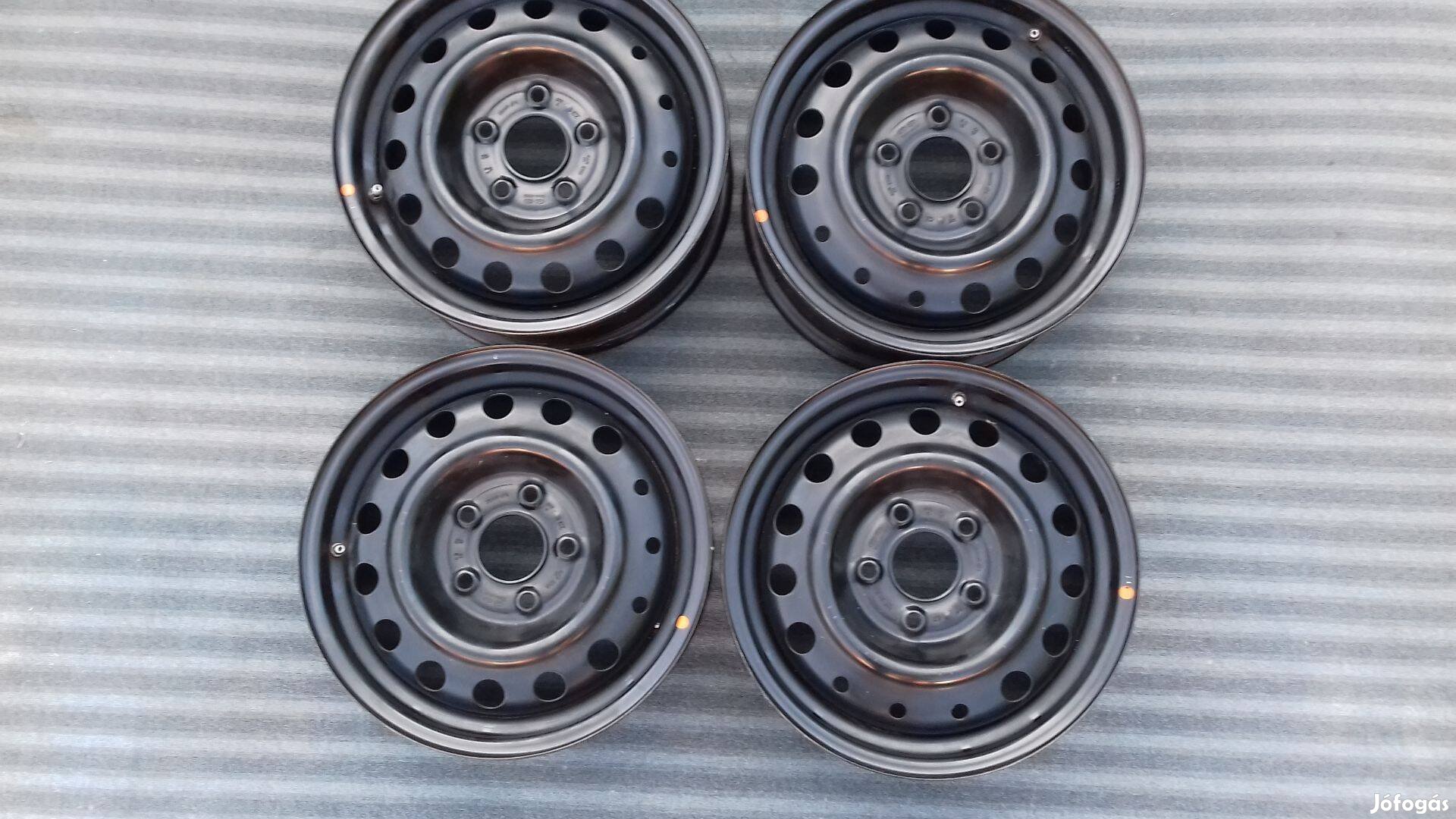 15 col 5x114,3 gyári Kia Hyundai lemezfelni + Tpms