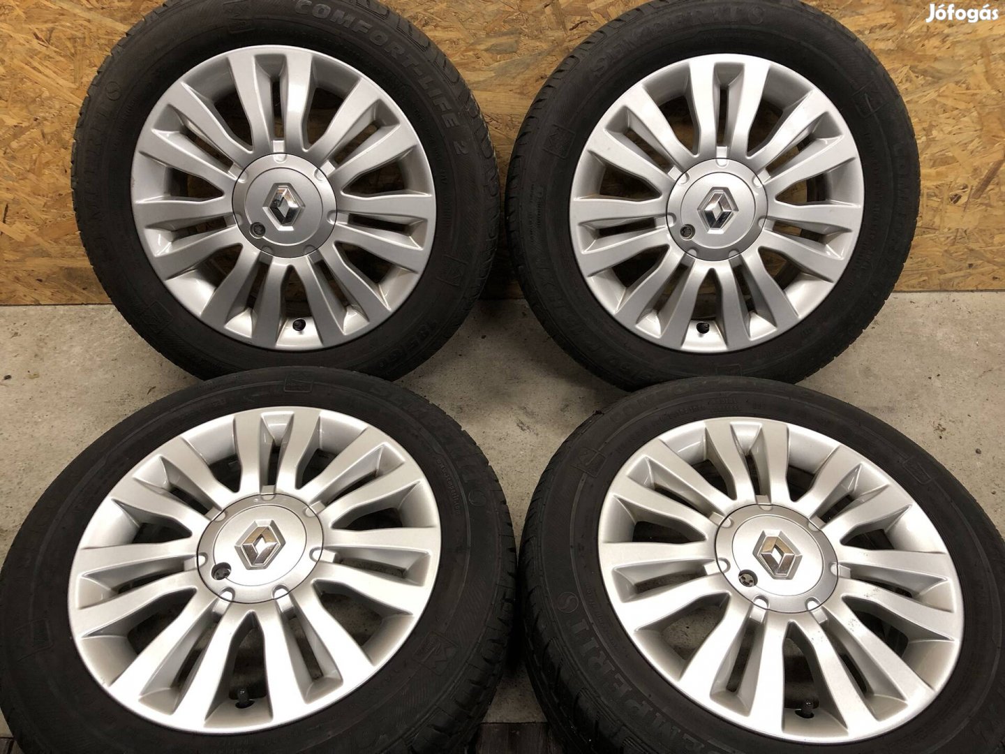 15 col gyári Renault Clio alufelni nyári gumi 15 colos 4x100