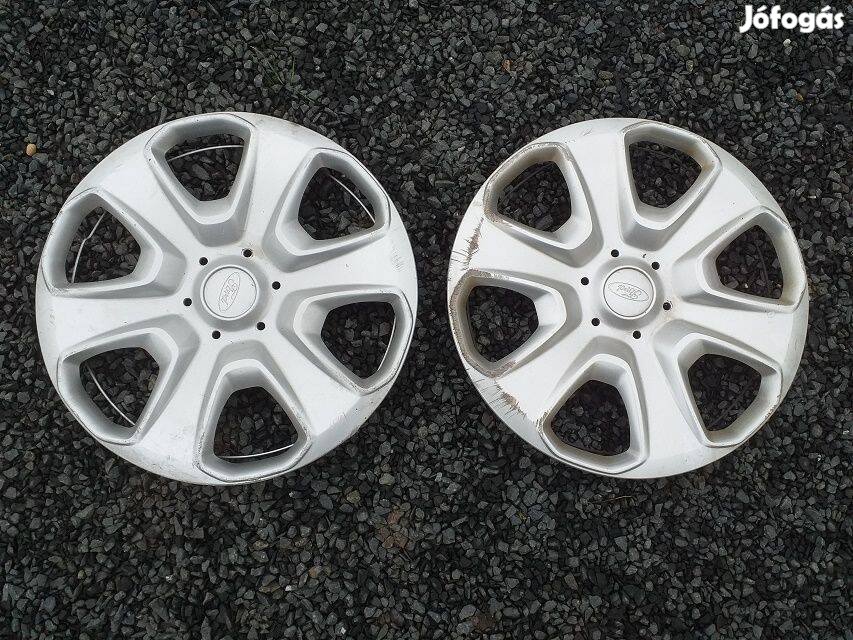 15 coll Ford Fiesta B max Courier gyári dísztárcsa