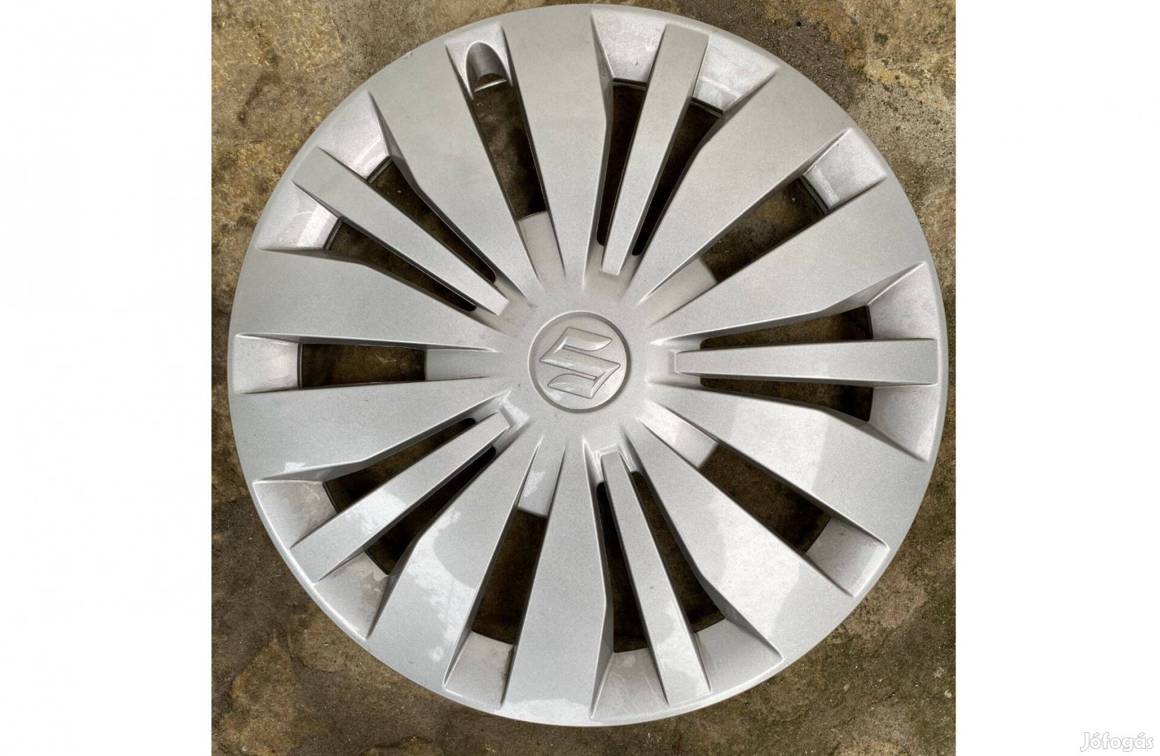 15 coll-os Suzuki dísztárcsa csomag