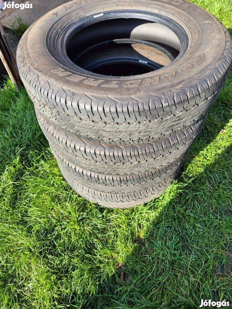 15 colos Dunlop Grandtrek AT20 195/80 R15 1db új 4db használt