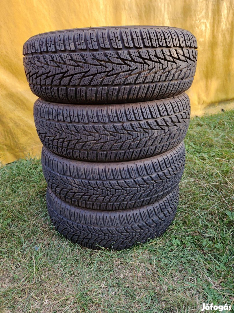 15 colos Nankang Winter Activa 4 téli gumi garnitúra 185/65 R15