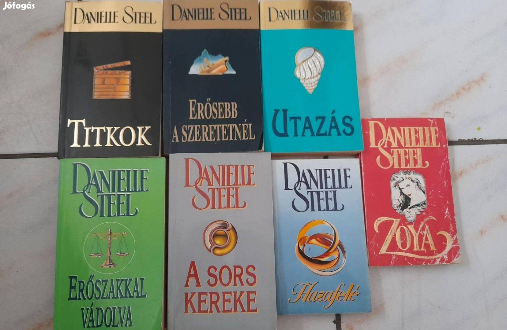 15 db-os Daniella Steel könyvcsomag eladó!