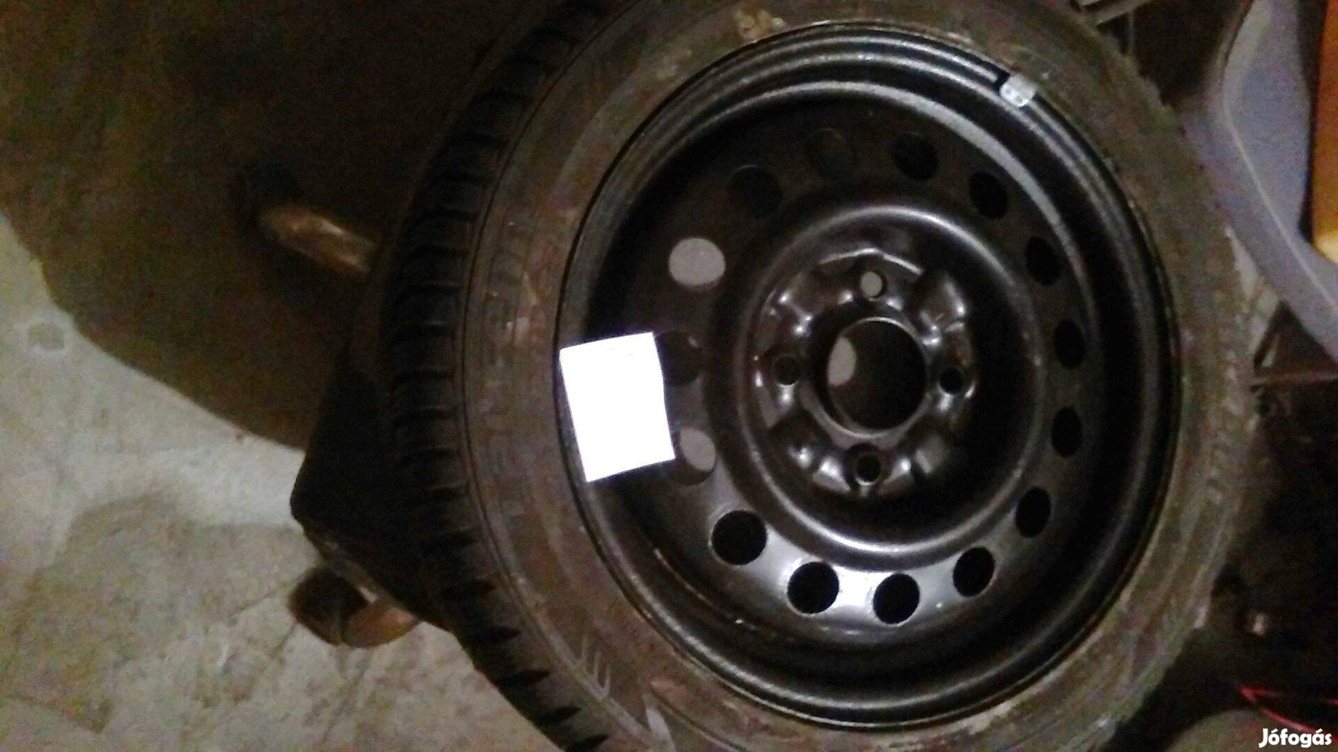 15"lemez felni téli gumival