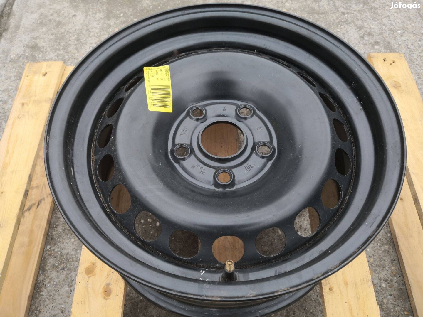 15-ös Volkswagen csoprtos acélfelni 5x112-es