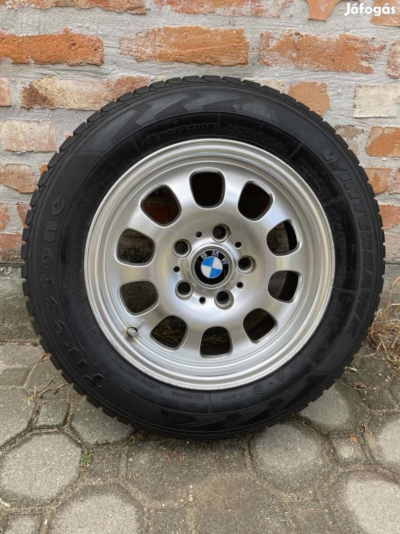 15-ös gumi  gyári BMW felnivel 