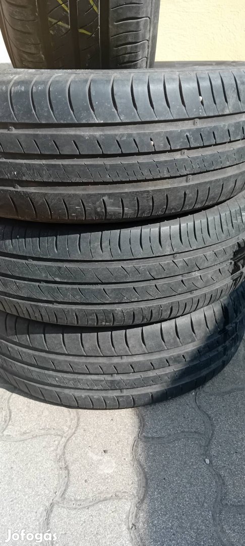 15-ös nyári gumi garnitúra