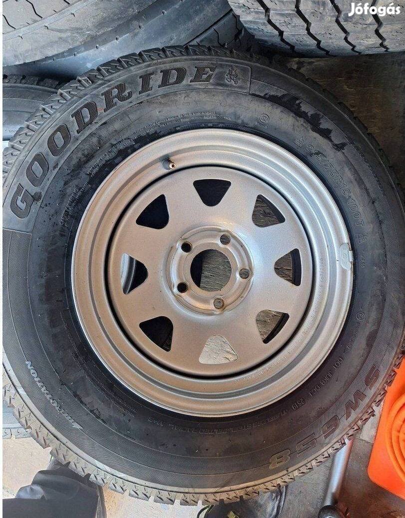 15coll Suzuki lemezfelni 5x114.3 50 000 Ft