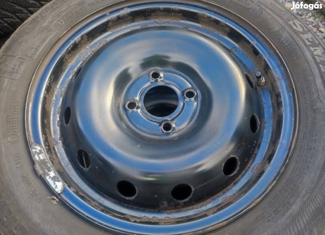 15ös Nissan lemezfelni nyomásszenzorral