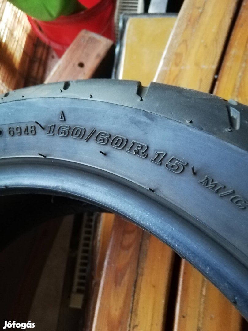 160/60r15 Dunlop gumi eladó. 