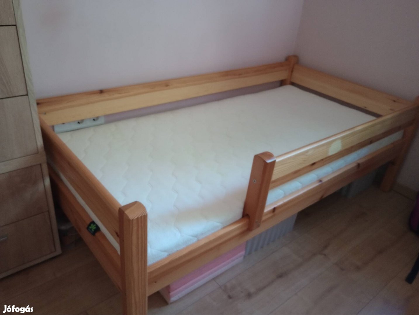 160*80 gyerek fenyőágy leesésgátlóval