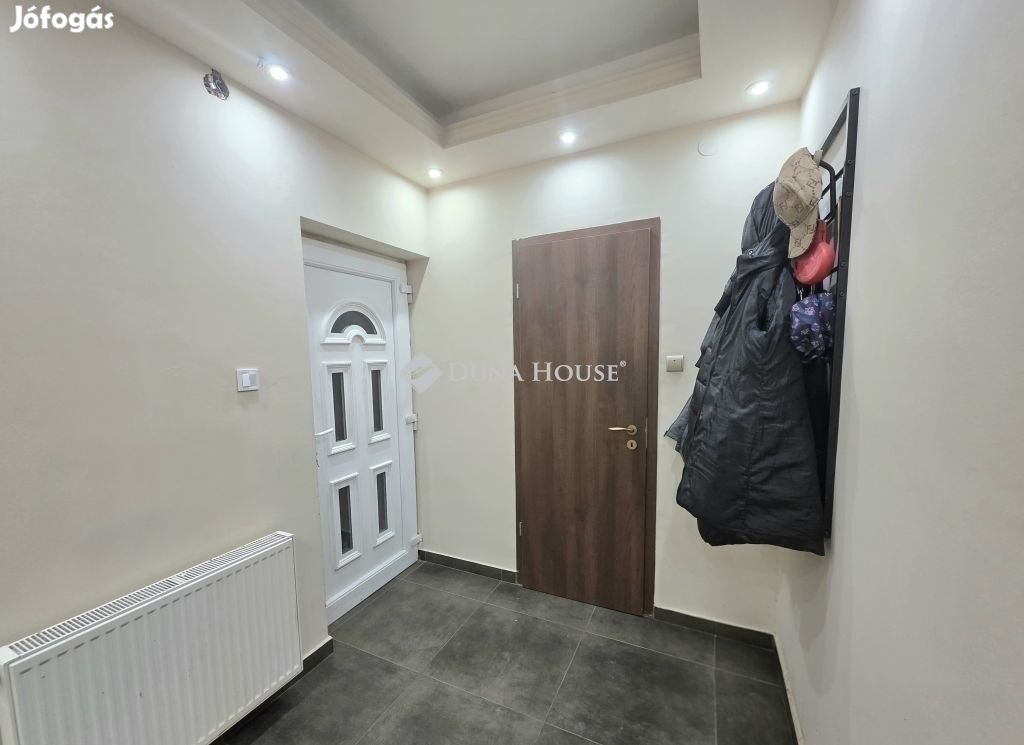 160 nm-es ház eladó Gyömrő