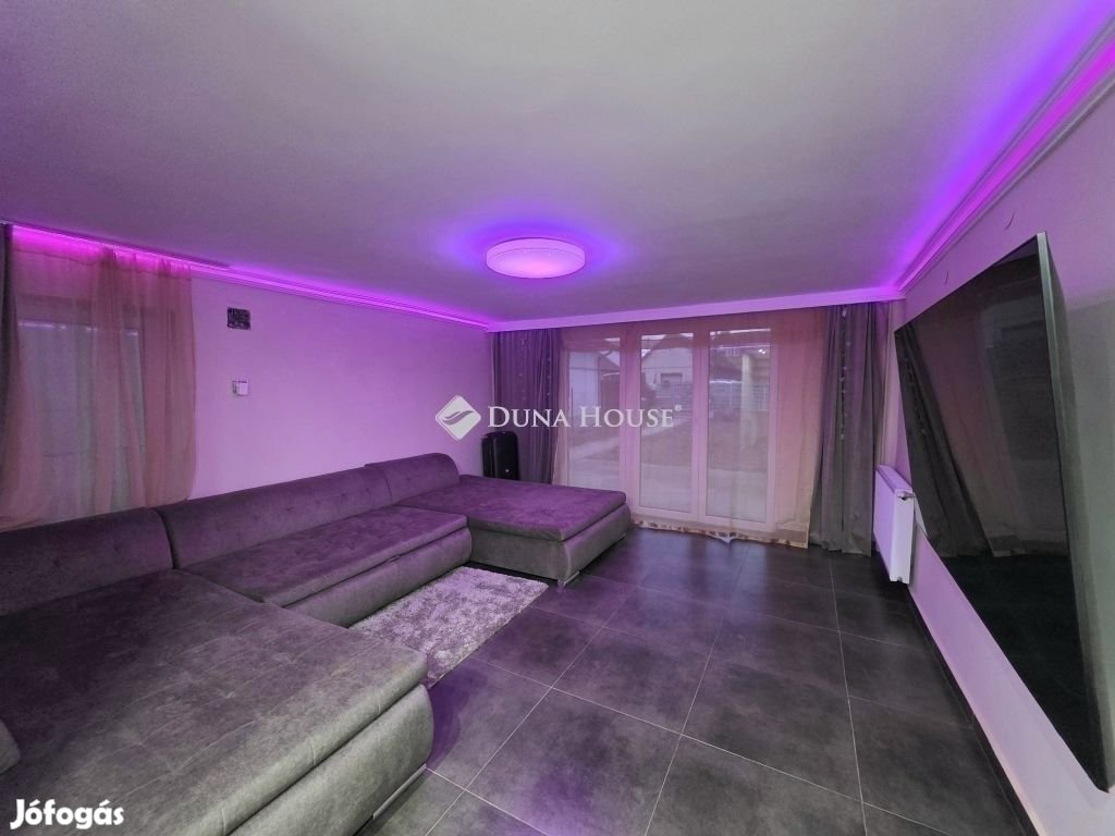 160 nm-es ház eladó Gyömrő