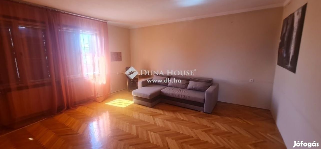 160 nm-es ház eladó Vecsés