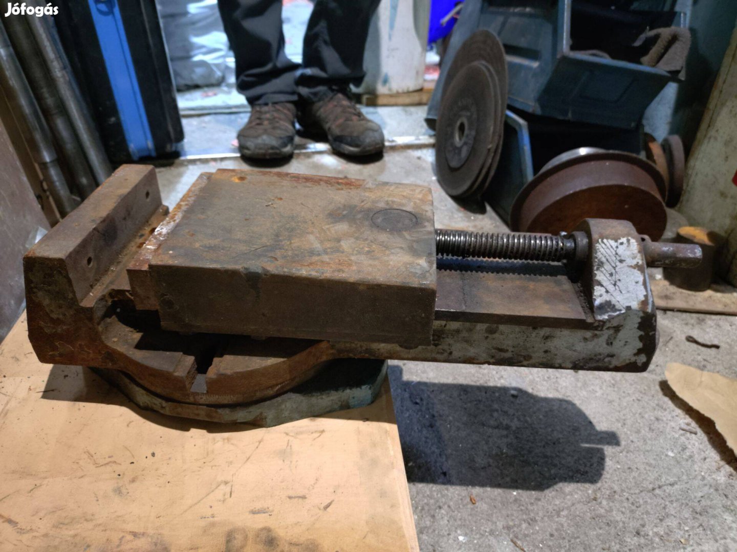 160mm-es Forgótalpas satu Eladó