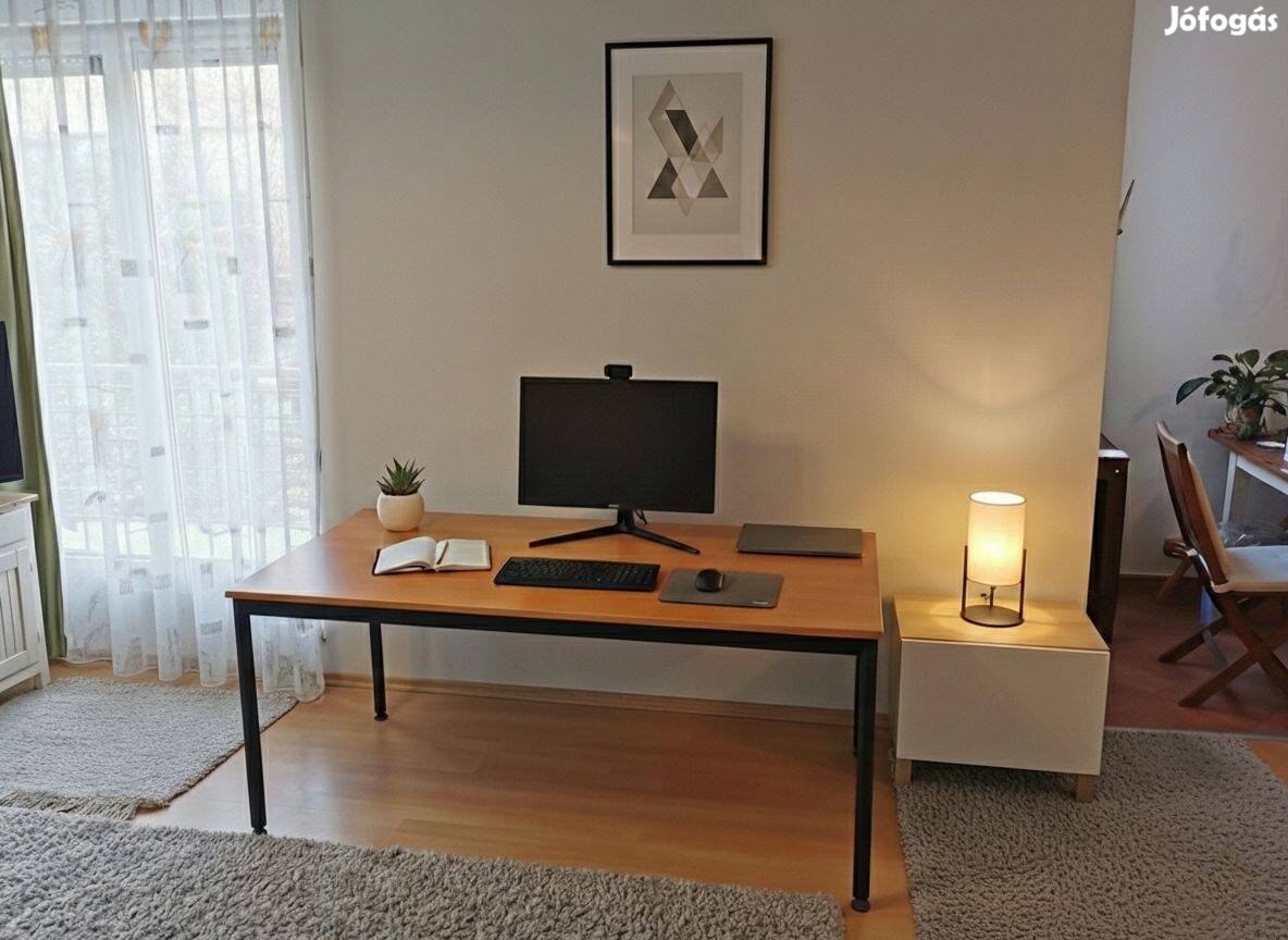 160x80-as IKEA íróasztal