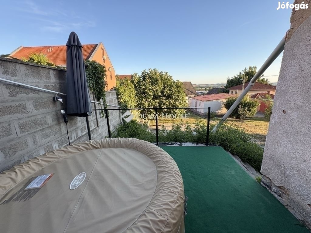 162 nm-es ház eladó Pécs