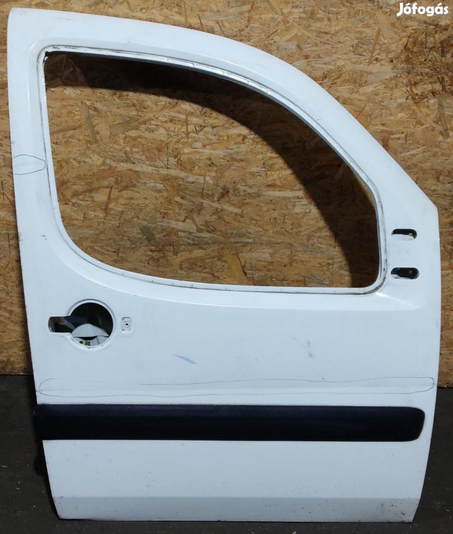 163189 Fiat Doblo 2000-2009 Jobb első fehér színű ajtó, a képen