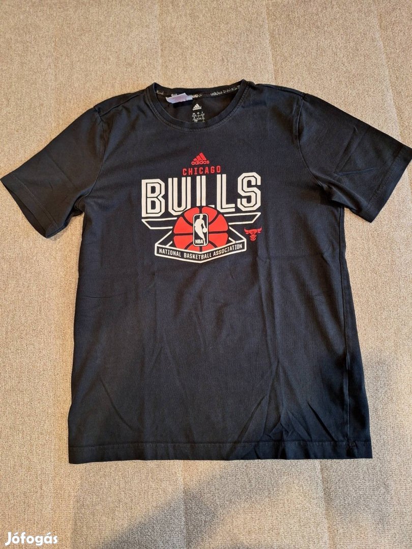 164-es Chicago Bulls póló, Adidas, 13-14 év