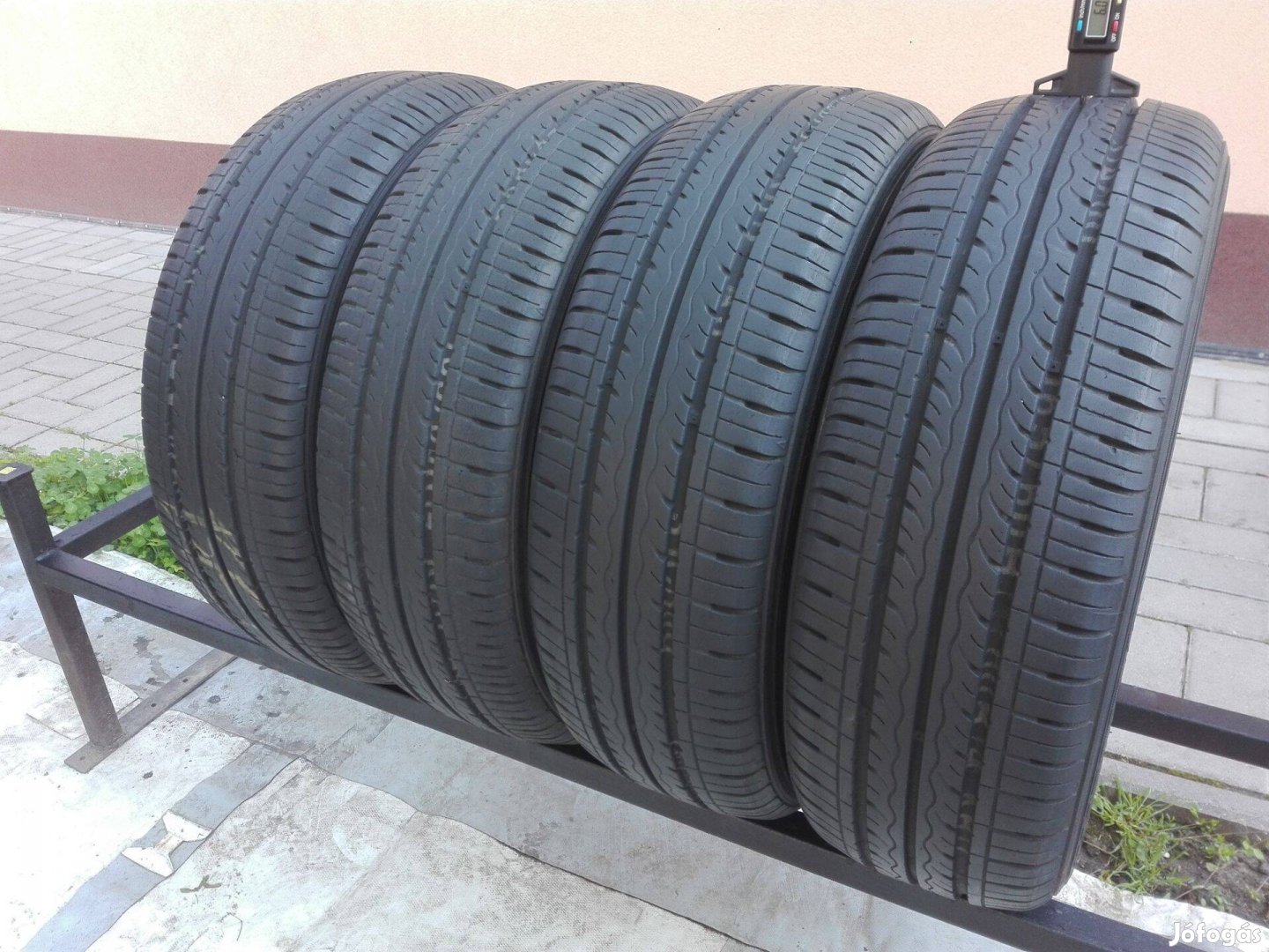 165/60R14 Kumho nyári gumi garnitúra 165/60 r14