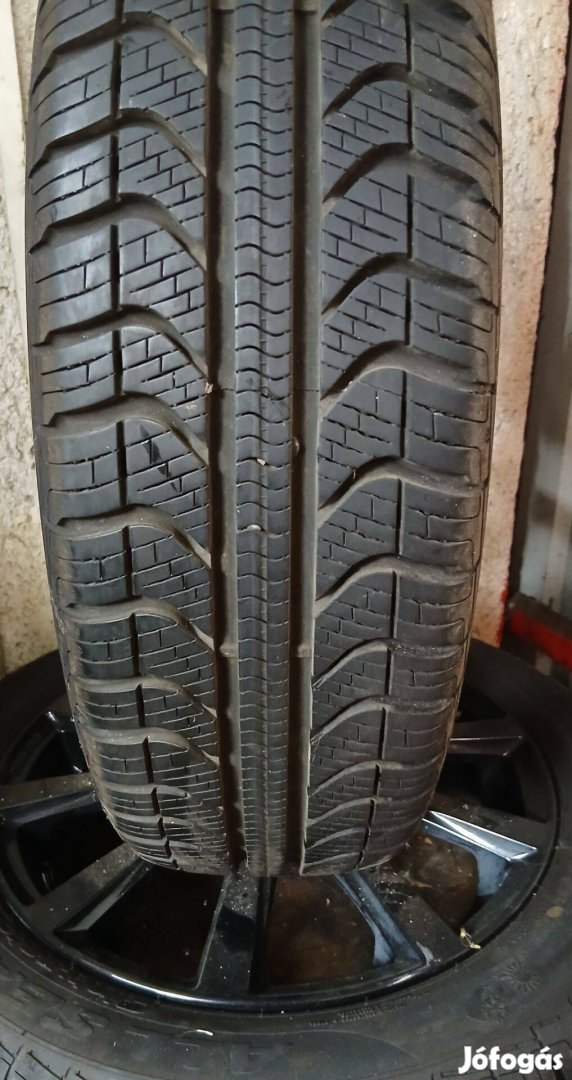 165/60R15 Pirelli 4évszakos gumipár 2020