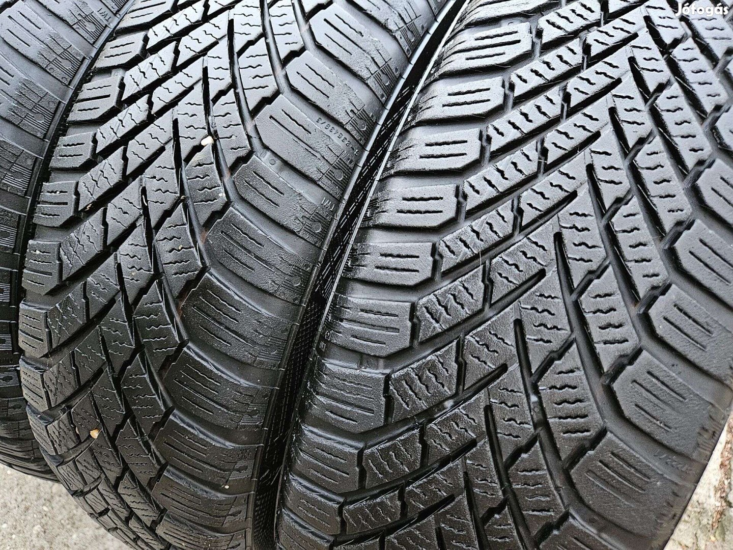 165/65R15 Continental Téli Gumi Szett ~6mm - Ár/4db