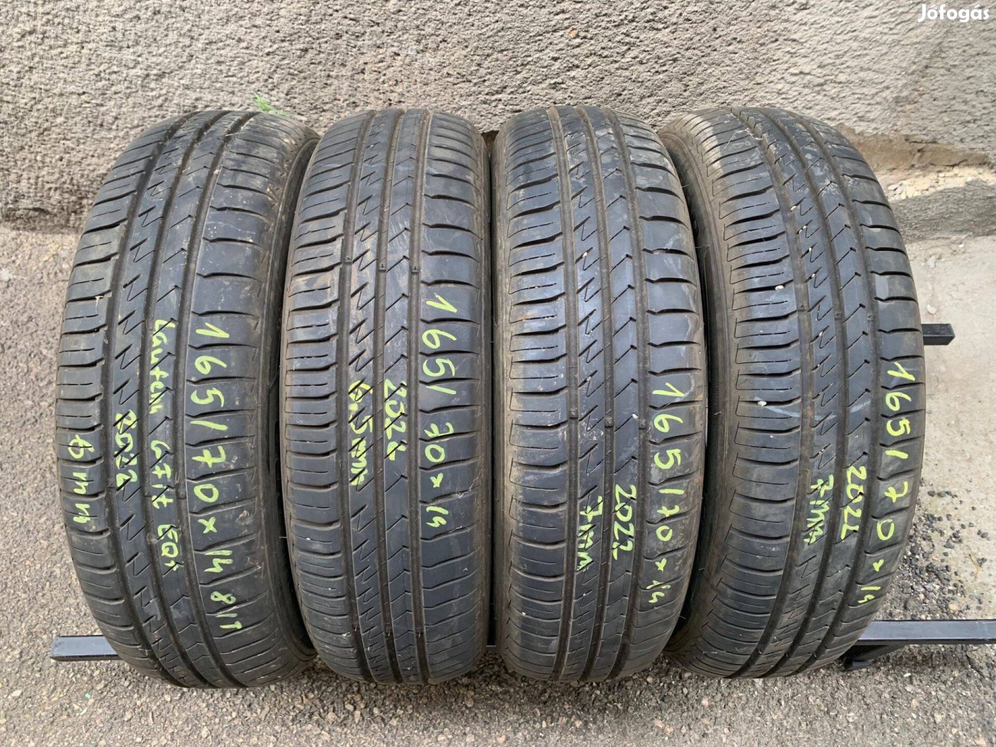 165/70R14 165 70 14 165/70x14 Laufenn nyári gumi eladó