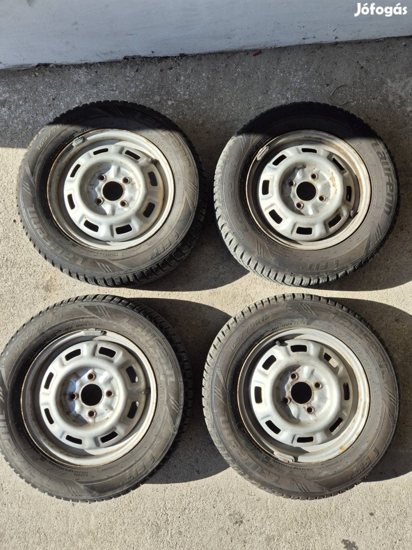 165/70 R13 Laufenn I fit+ téligumik 4x98 lemezfelniken