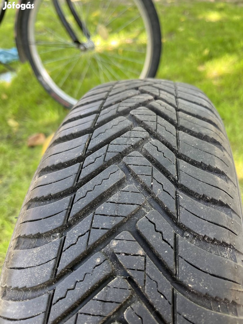 165/70 R14 4 évszakos gumiabroncs