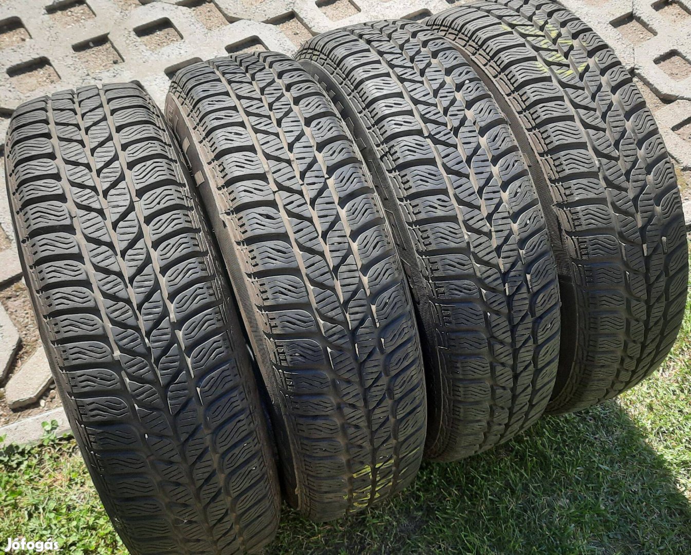 165/70 R14 Pirtelli Téli gumik