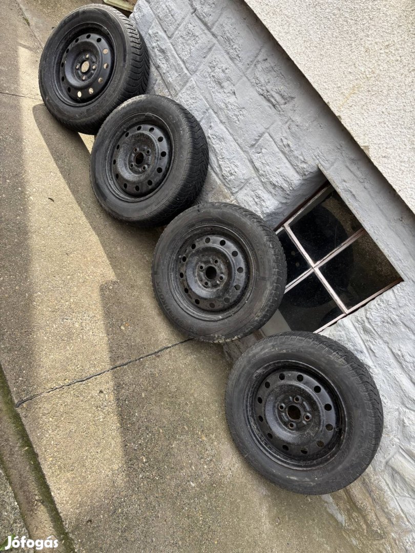 165/70 R14 Suzuki Swift (2006) lemezfelni+téligumi