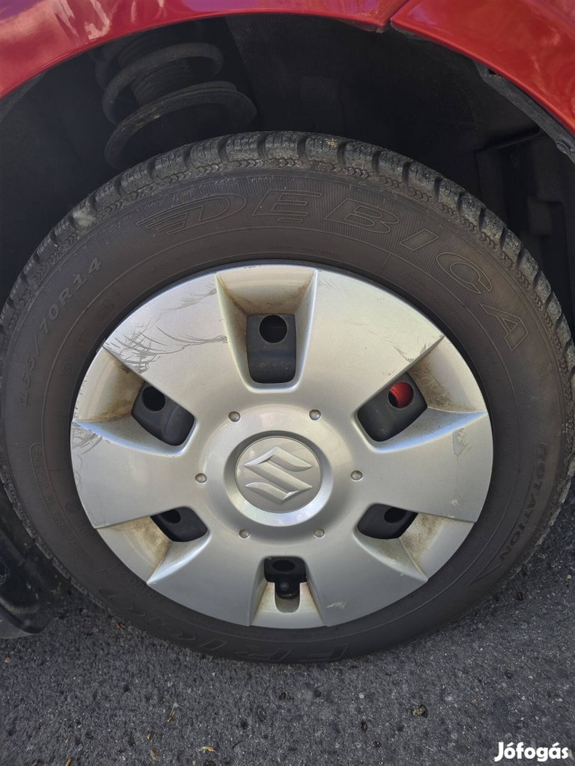 165/70 R14 suzuki felni+téli gumi+ dísztárcsa garnitúra+ felnitároló