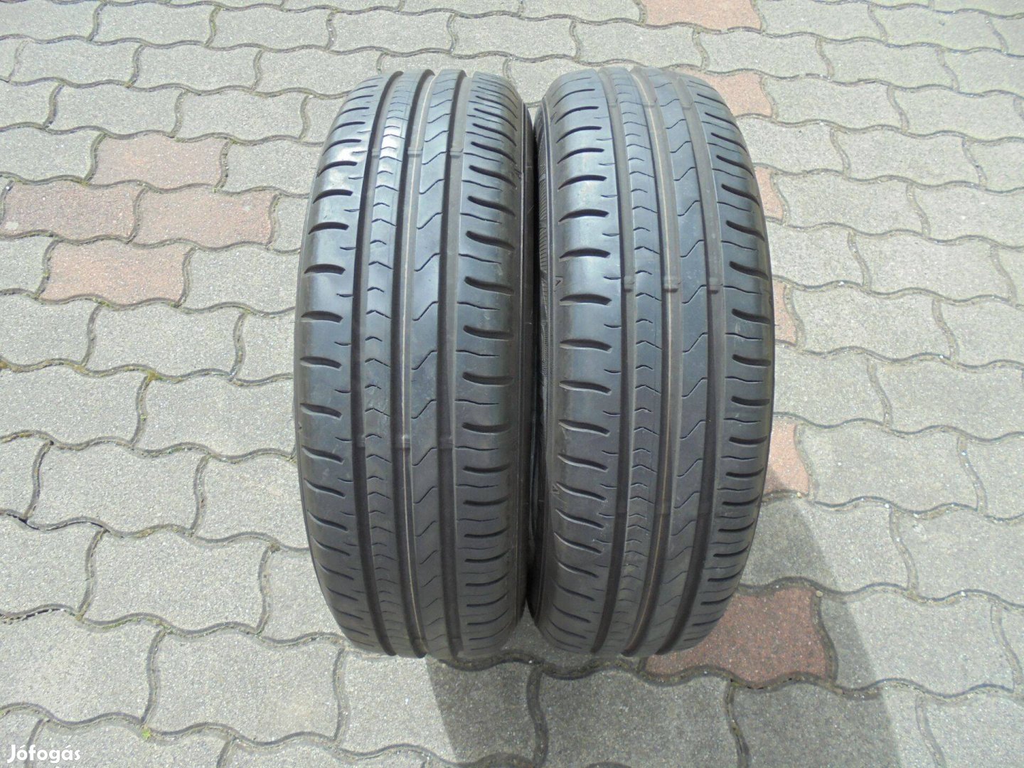 165/70 R 14-es Falken újszerű 2 db nyári gumi eladó