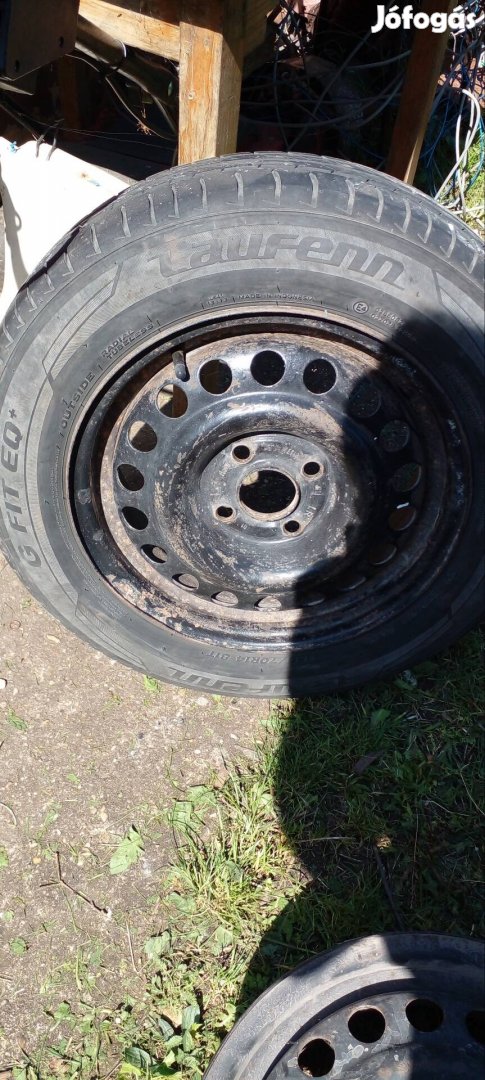 165/70 r14  nyári gumi 2 db + 14 colos felnik