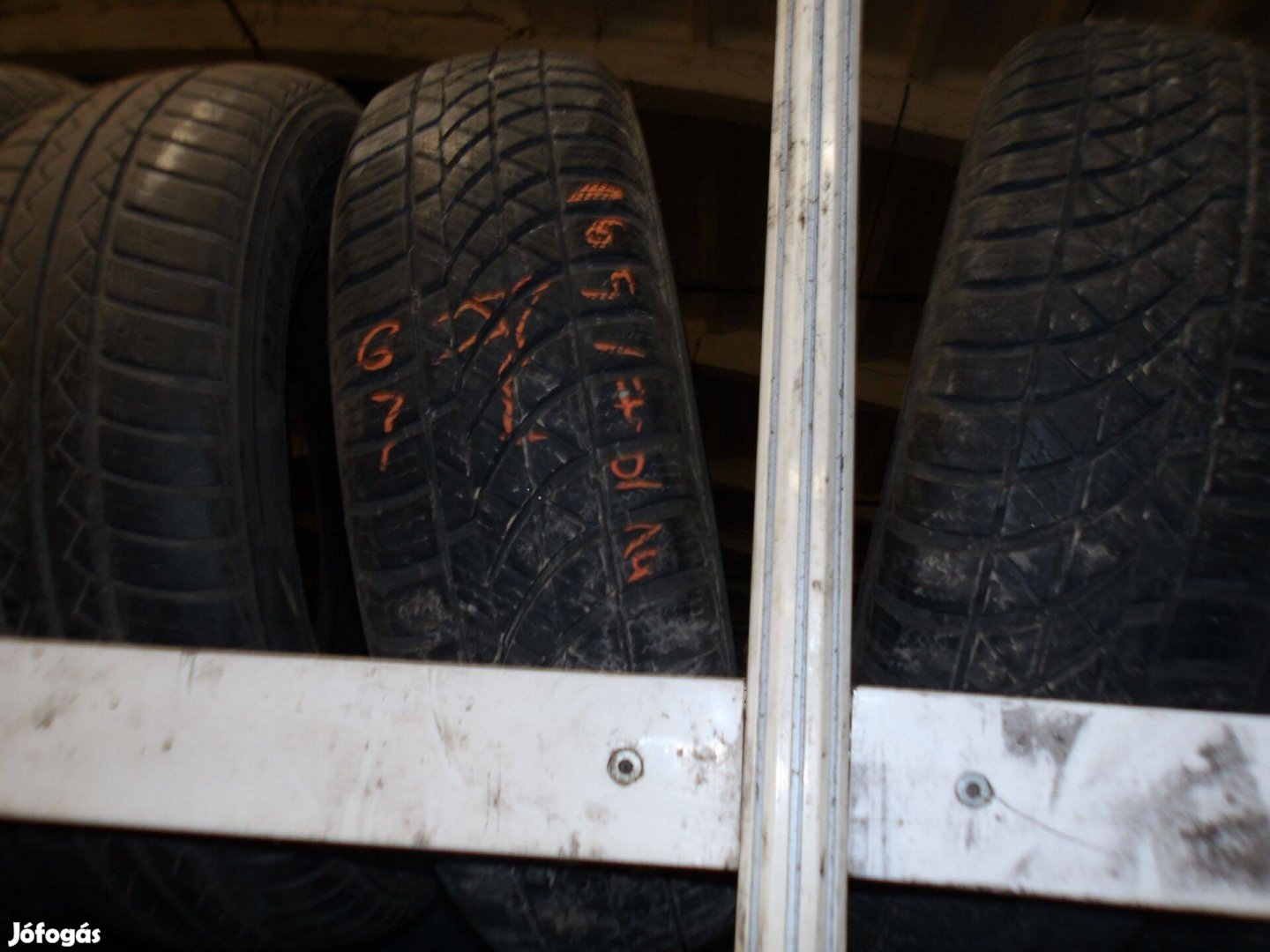165/70r14 Hankook négyévszakos gumi ajándék szereléssel