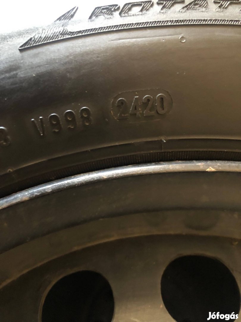 165/70r14 Pirelli téligumi