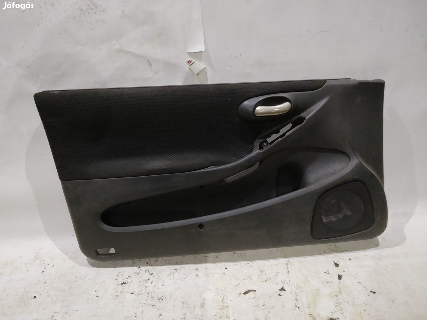 166530 Fiat Stilo 2001-2007 3 ajtós bal oldali ajtókárpit a képen