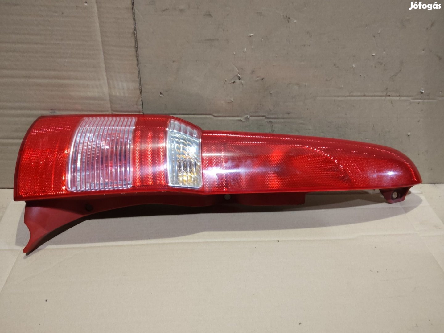 166554 Fiat Panda 2003-2012 piros szélű, bal hátsó lámpa 51705459