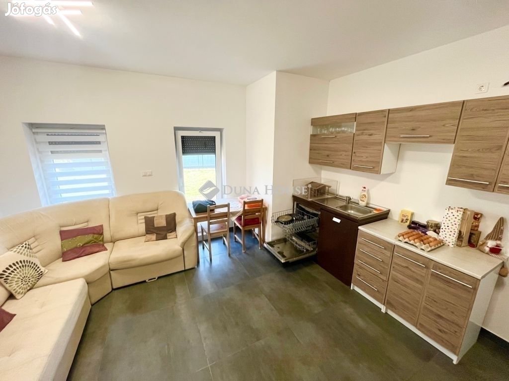 166 nm-es ház eladó Kőszárhegy