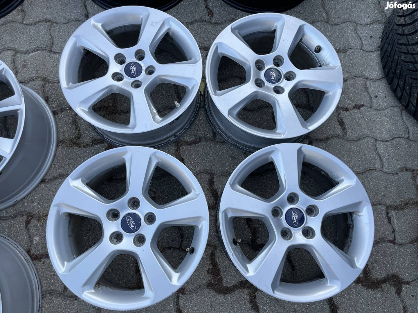 16 16" 5x108 Gyári Ford alufelni tpms szenzor Volvo