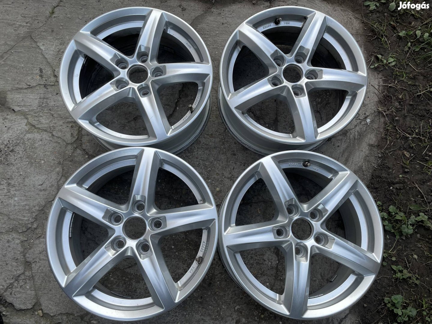 16 16" 5x114.3 Kia Hyundai Mazda Honda Mitsubishi alufelni felni